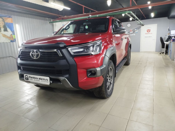 Toyota Hilux установка Pandora VX 4G GPS v3